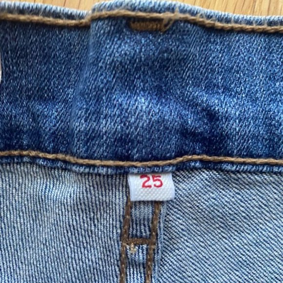 NWT Levi's Jean Shorts - Picture 4 of 5